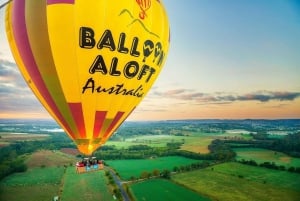 Camden Valley: Sunrise Hot Air Balloon Flight With Breakfast