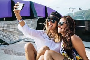 Camira Sunset Sail -Drinks & Snacks -Departing Airlie Beach