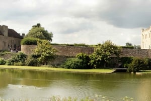 ドーバーからカンタベリーとリーズ城を経由してロンドンとヒースローへ