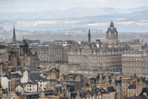 Edinburgh: 3-Hour Historical Walking Tour in Italian
