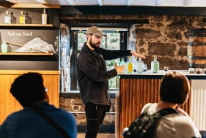 Edimburgo: Visita à destilaria de Holyrood com Whisky e Gin