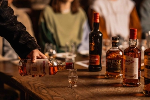 Эдинбург: Экскурсия для небольших групп 'История виски' с дегустацией