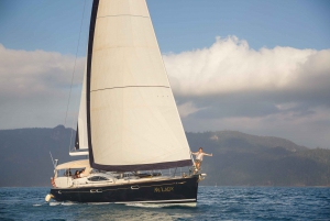 From Airlie Beach: Private Whitsundays 3 night trip by yacht