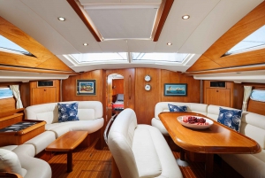 From Airlie Beach: Whitsundays 3-Night Private Yacht Charter