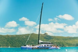 Airlie Beach : Whitsundays : journée complète d'aventure en voilier à Camira