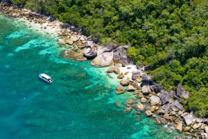 Fra Cairns: Moore Reef, Fitzroy Island Tour med helikopter