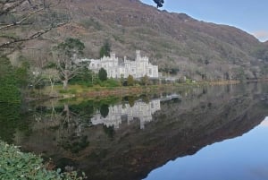 From Galway: Connemara and Kylemore Abbey Day Tour