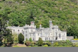 From Galway: Connemara, Kylemore Abbey & Castles 1 Day Tour