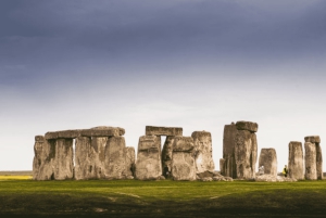 From London: Windsor, Stonehenge, Bath & Oxford 2-Day Tour