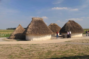 From Oxford: Stonehenge and Bath Small-Group Tour
