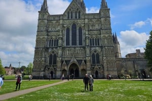 サウサンプトン発ストーンヘンジとソールズベリーのプライベートツアー