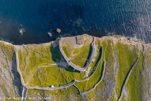 Galway: Scenic Flight Over Cliffs of Moher & Aran Islands