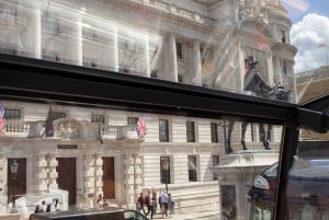 Gastronomic 6-course fine-dining dinner on Luxury London Bus