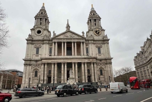 Halvdagsudflugt til London: Themsen-krydstogt, Big Ben og Tower of London