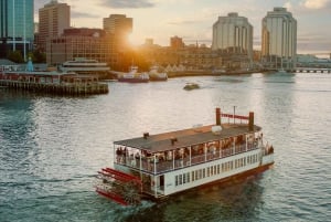 Halifax: Cruzeiro Happy Hour com música ao vivo