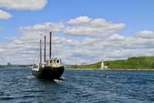 Halifax: Tall Ship Harbor Sailing Cruise with Live Music