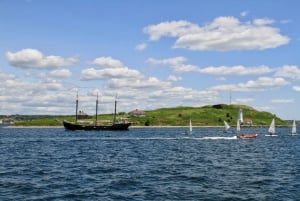 Halifax: Tall Ship Harbor Sailing Cruise with Live Music