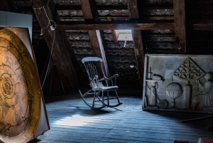 London: A Haunted Adventure with Magical Pendulum