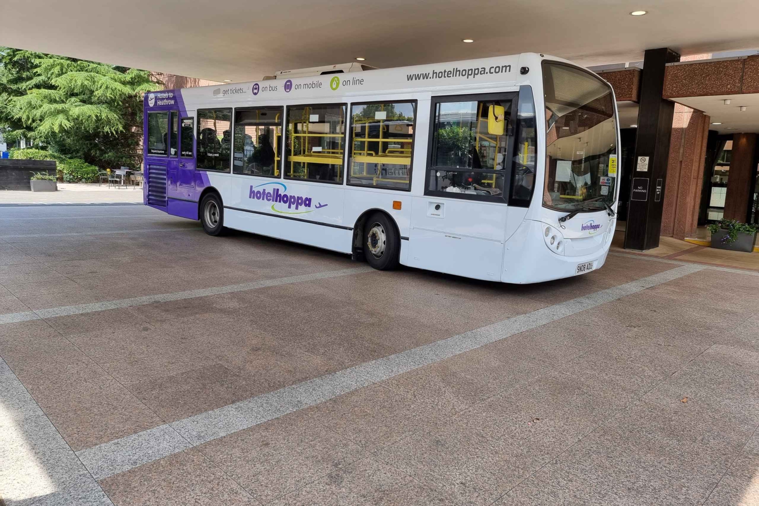 Londra: trasferimento in autobus tra l'aeroporto di Heathrow e il Premier Inn