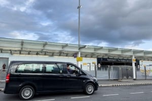 Lontoo: Heathrow'n lentokentältä Lontoon keskustaan Yksityinen kuljetus