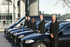 ロンドン：ヒースローからロンドン中心部へのプライベート ボイジャーズ トランスファー