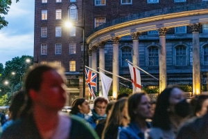 ロンドン：ロンドンの夜の観光オープントップバスツアー