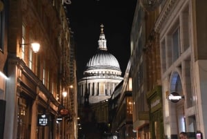 Лондон: частная пешая экскурсия «Призраки и кровь»