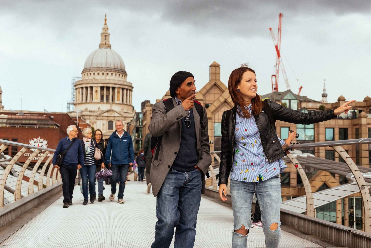 London: Private Tour with Locals – Highlights & Hidden Gems