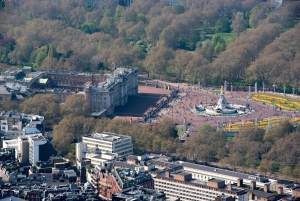Обзорный полет над Лондоном для 2 человек с шампанским, 35 минут