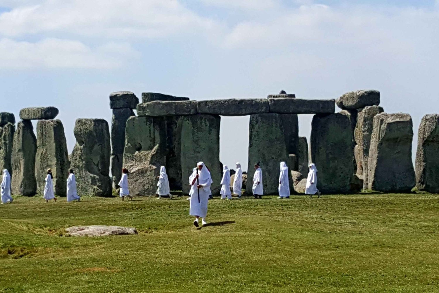 London: Stonehenge and Woodhenge Private Black Cab Tour