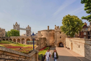 Londyn: Tower of London - wycieczka z przewodnikiem i rejs łodzią