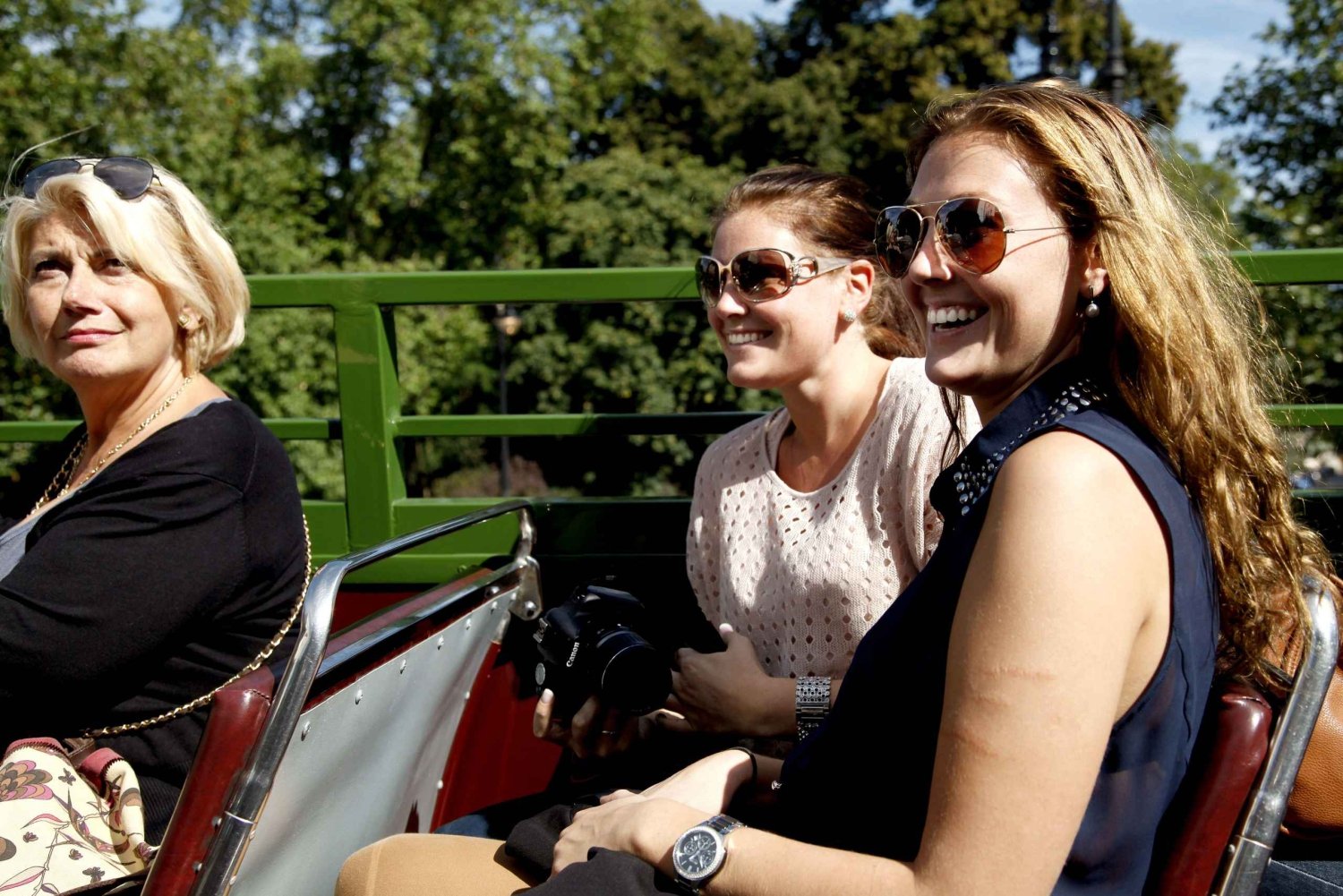 London: Vintage Busstur och biljett till London Eye