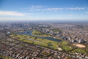 Melbourne: City Helicopter Tour with up to 5 Passengers