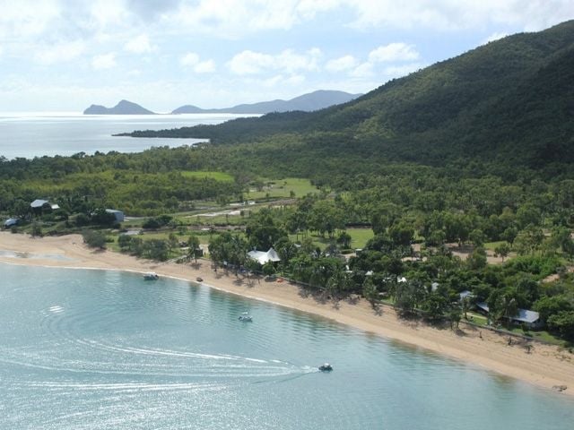 Montes Reef Resort