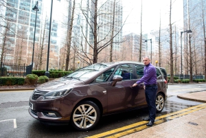 Traslado em MPV: Aeroporto de Gatwick de/para o centro de Londres