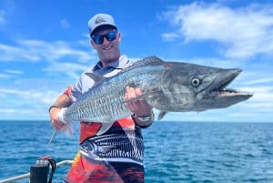 Port Douglas: Sportfischerei-Charter zum Riff und in die Flussmündung