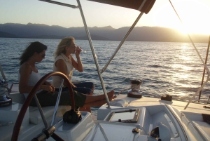 Порт Дуглас: круиз на закате на роскошном катамаране