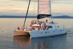 Порт Дуглас: круиз на закате на роскошном катамаране