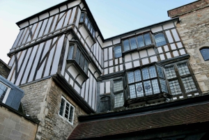 Tur med en lille gruppe til Tower of London, kronjuvelerne og det hvide tårn