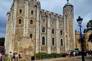 Tur med en lille gruppe til Tower of London, kronjuvelerne og det hvide tårn