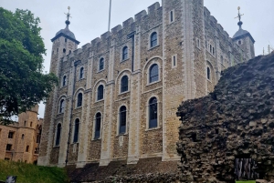 Tur med en lille gruppe til Tower of London, kronjuvelerne og det hvide tårn