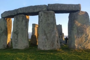 Stonehenge: Shared Half-Day Tour from Bath for 2-8 Guests
