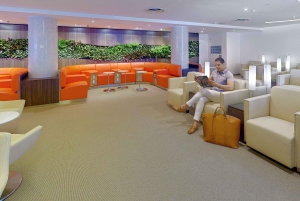 Sydney Airport (SYD): Lounge Access with Food and Drinks