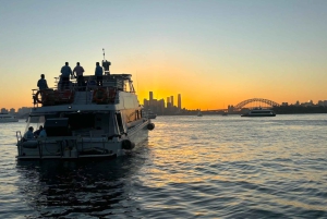 Sydney: Golden Glow Sunset Harbour Cruise med 1 drink