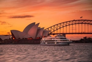 Sydney: Harbour Dinner Cruise med 3-, 4- eller 6-retters meny