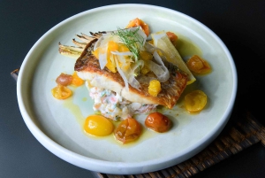 Sydney hamn: Middagskryssning med signatur i glasbåt