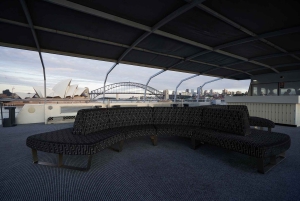 Sydney hamn: Middagskryssning med signatur i glasbåt