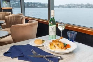 Sydney: Satamalounasristeily 2 tai 3 ruokalajin menulla