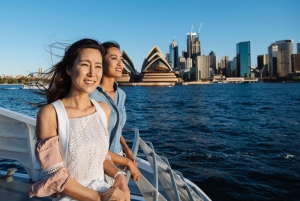 Sydney: Hop-on Hop-off satamaristeily selostuksen kera