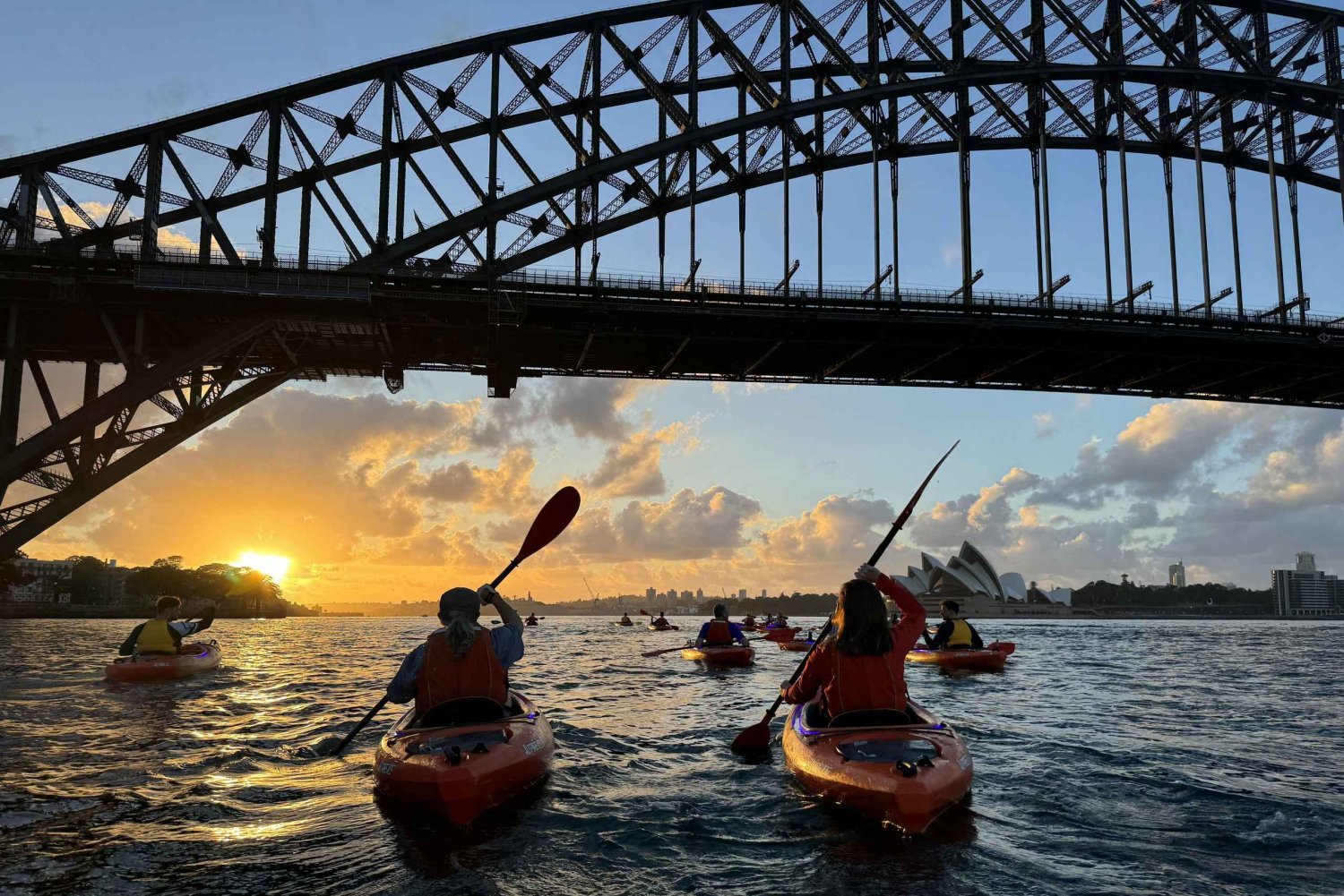Sydney: Sunrise Kayak, Opera House & Under Harbour Bridge